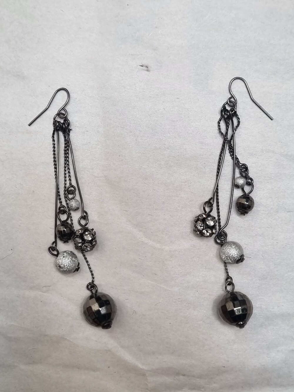 💛 Or 3/$10 | Unknown | Bold Black And Silver Dangle Earrings